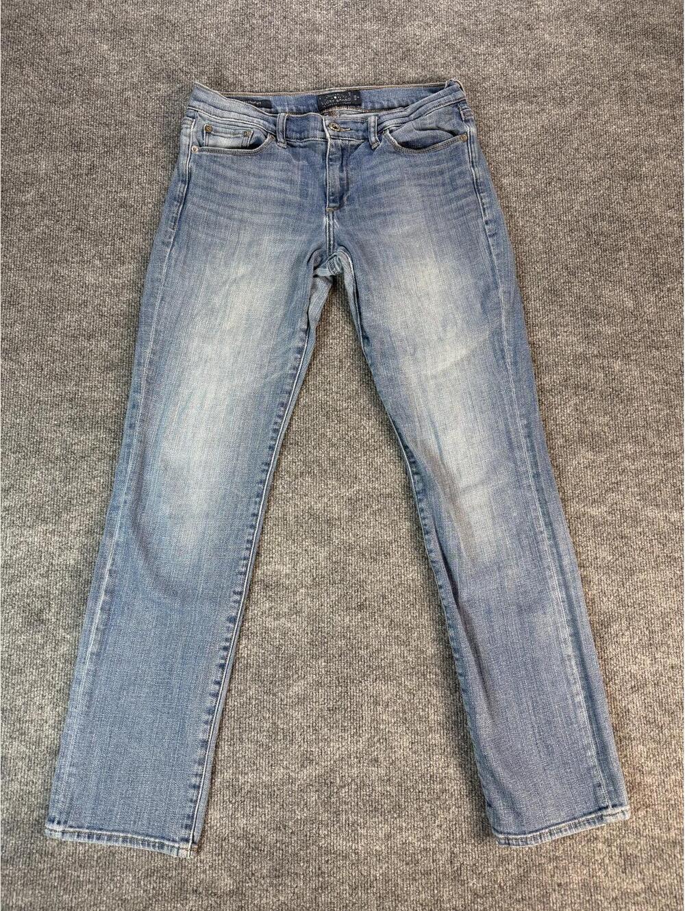 Lucky Brand Light Wash Denim Straight Leg Jeans 6x28 Casual, Everyday, summer